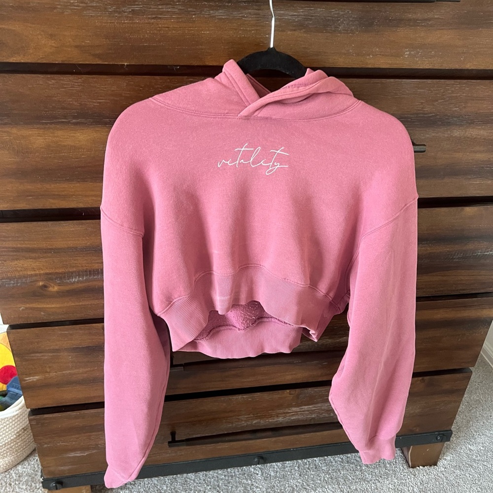 Vitality crop hoodie (mauve pink)